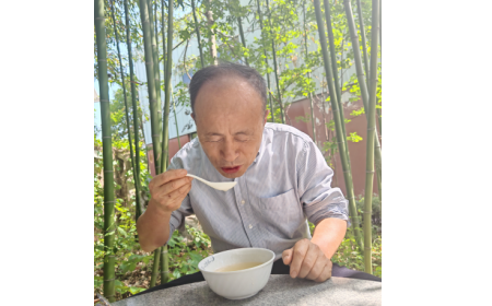 2025 健康飲食趨勢：天然食材成主流，隨州葛根粉走進老年人餐桌